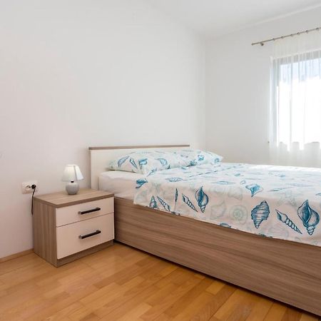 Apartment Maui Малинська Екстер'єр фото