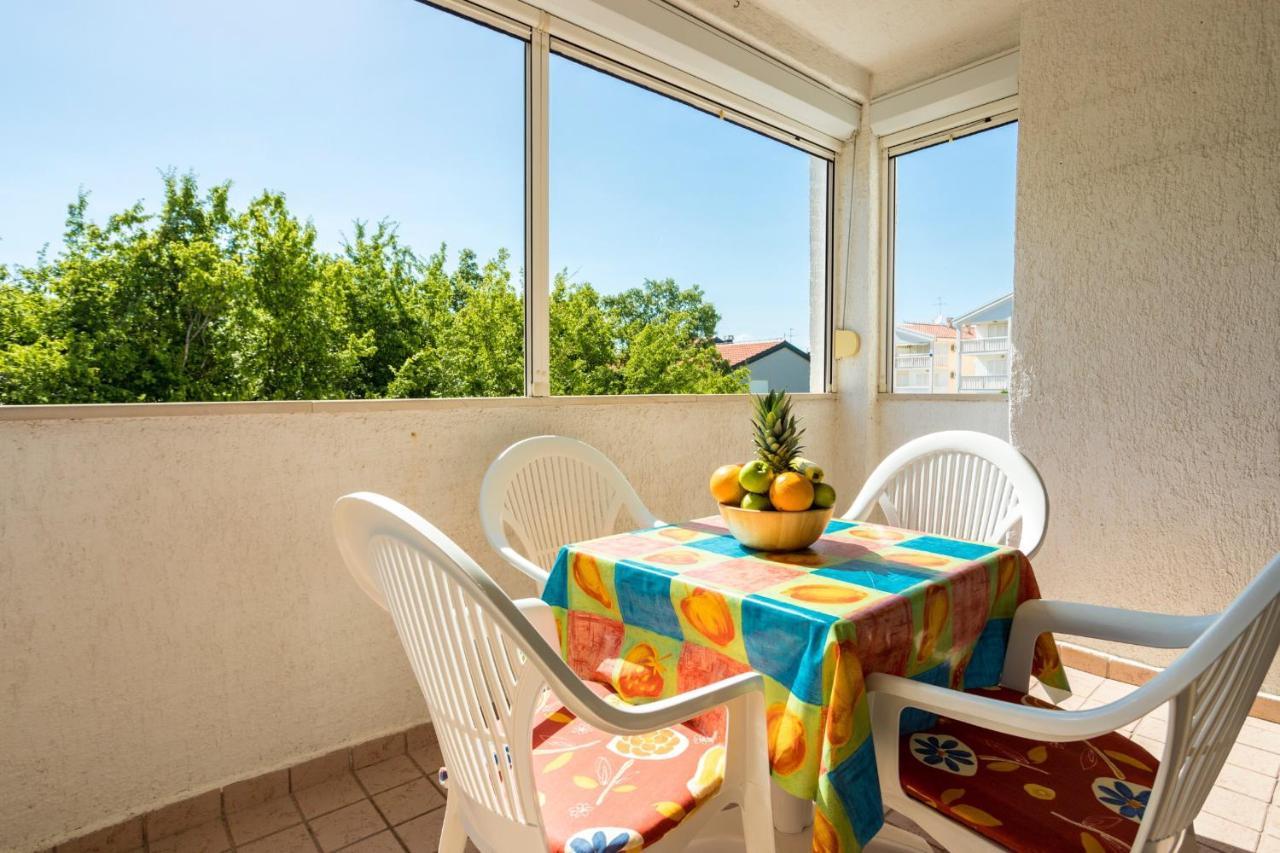 Apartment Maui Малинська Екстер'єр фото