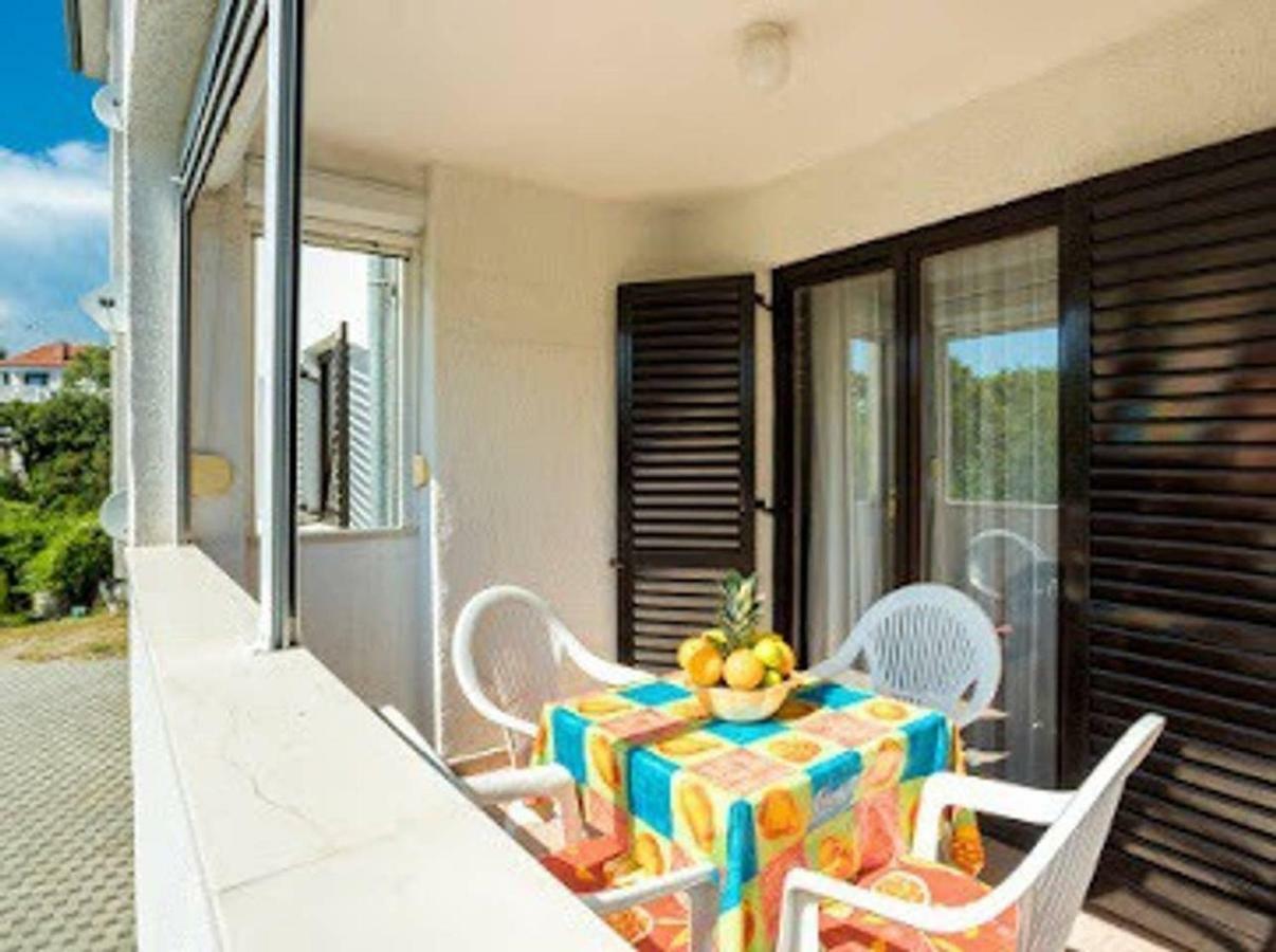 Apartment Maui Малинська Екстер'єр фото